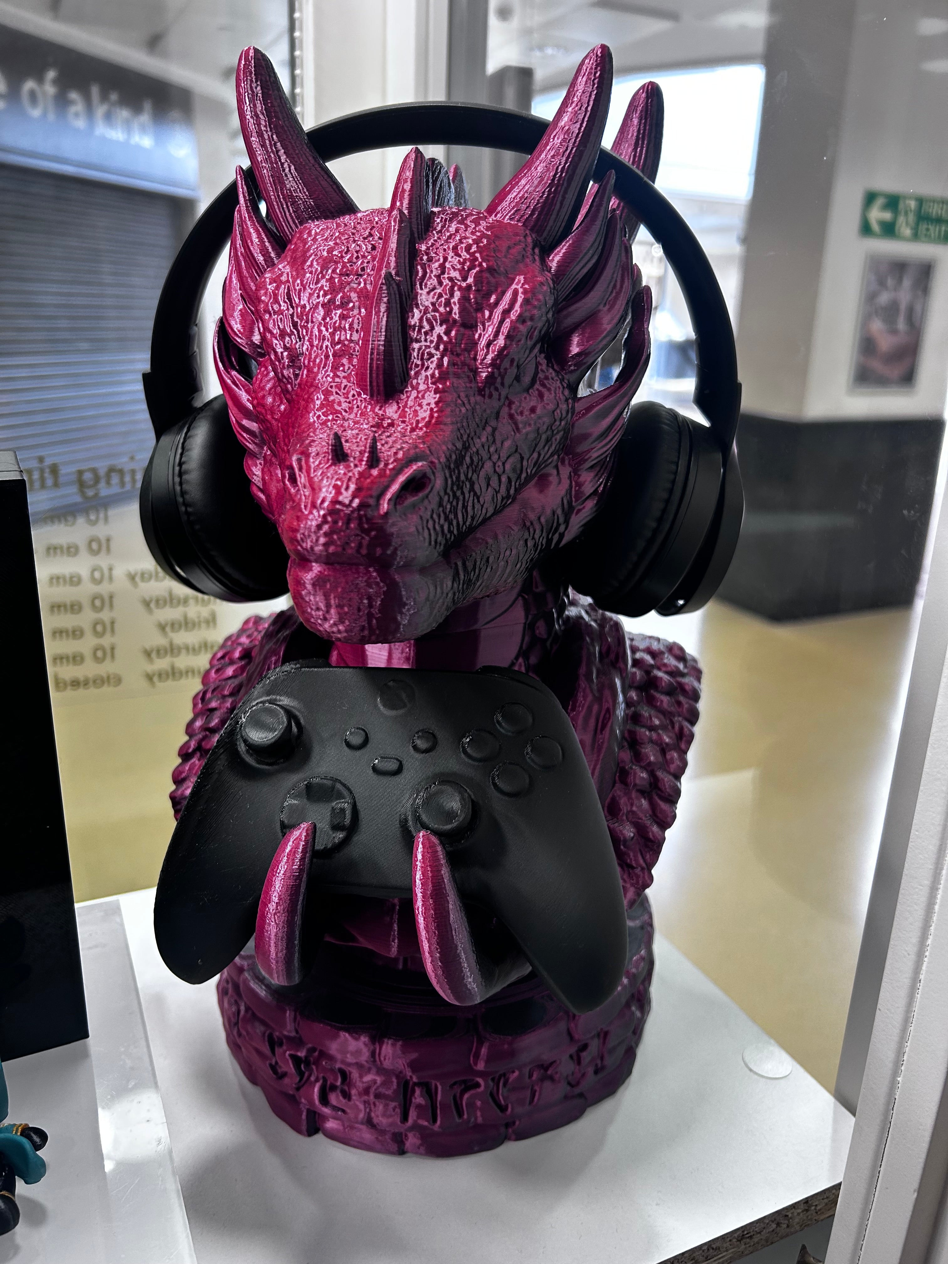 Dragon Headset Holder