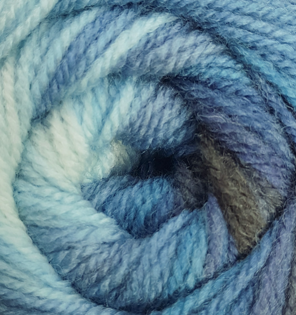 Aurora Double Knitting James C Brett 100g Ball 20% Wool 80% Acrylic Approximately 345 meters/ 377 Yards