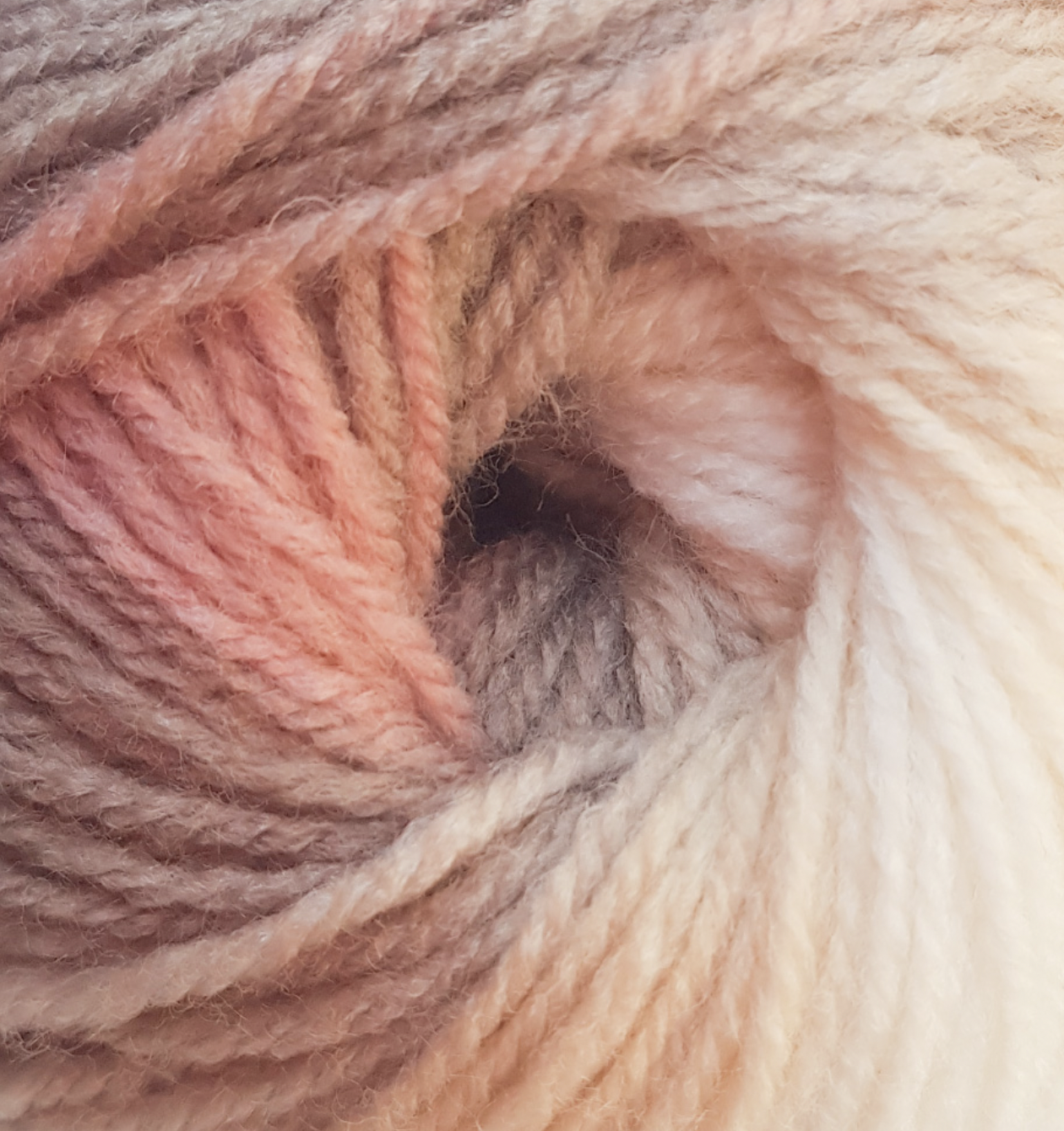 Aurora Double Knitting James C Brett 100g Ball 20% Wool 80% Acrylic Approximately 345 meters/ 377 Yards