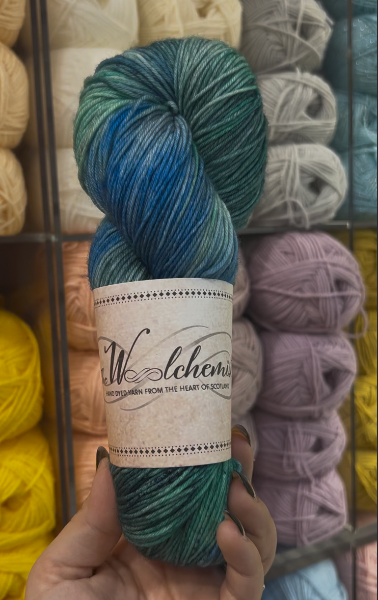 The Woolchemist Hand-Dyed Sock Yarn – 4ply