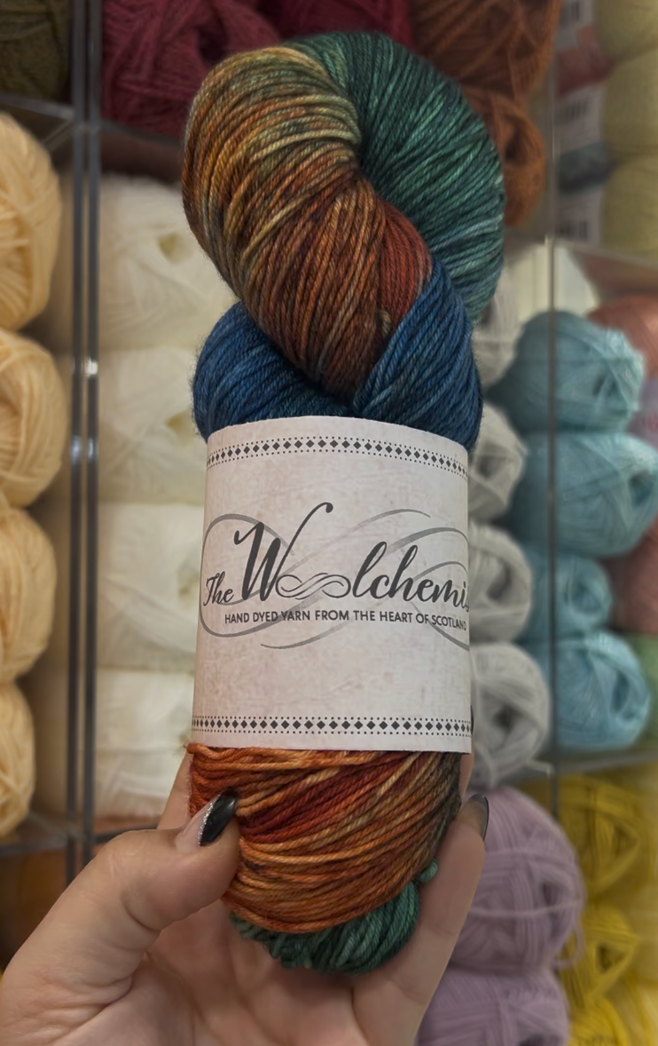 The Woolchemist Hand-Dyed Sock Yarn – 4ply