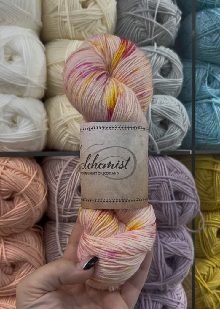 The Woolchemist Hand-Dyed Sock Yarn – 4ply