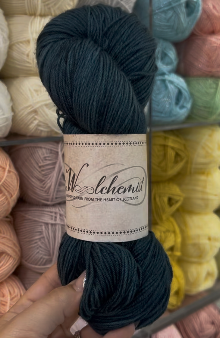The Woolchemist Hand-Dyed Sock Yarn – 4ply