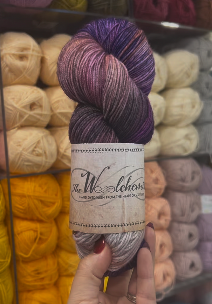 The Woolchemist Hand-Dyed Sock Yarn – 4ply