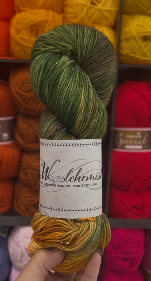 The Woolchemist Hand-Dyed Sparkle Sock Yarn – 4ply