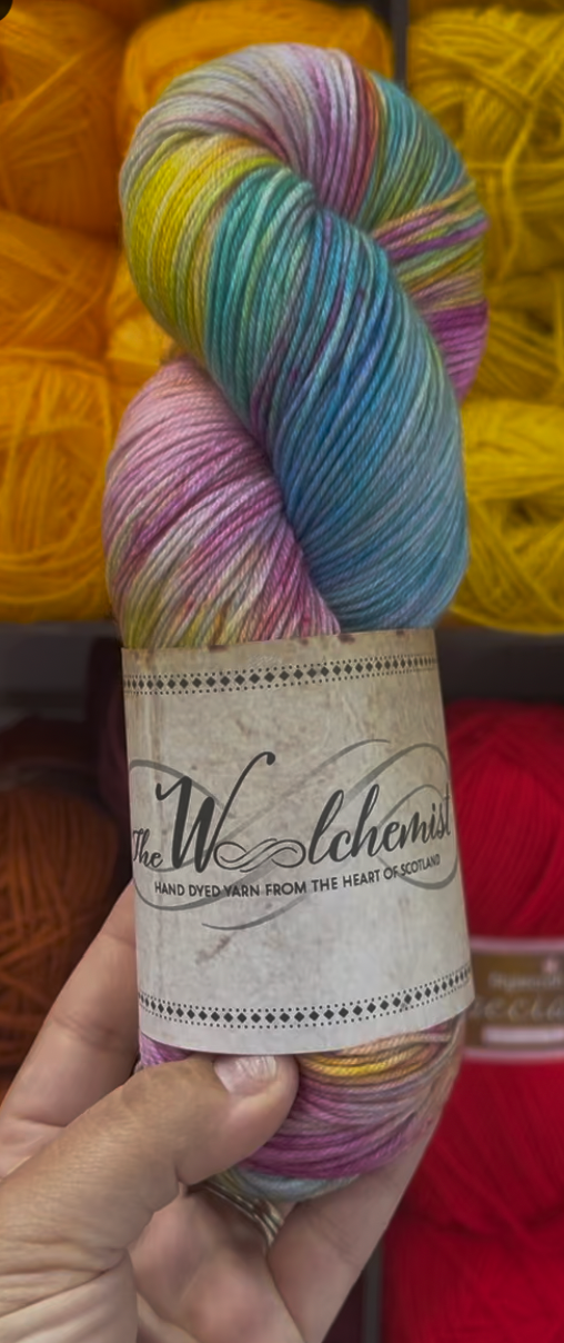 The Woolchemist Hand-Dyed Sock Yarn – 4ply