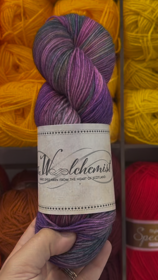 The Woolchemist Hand-Dyed Sock Yarn – 4ply