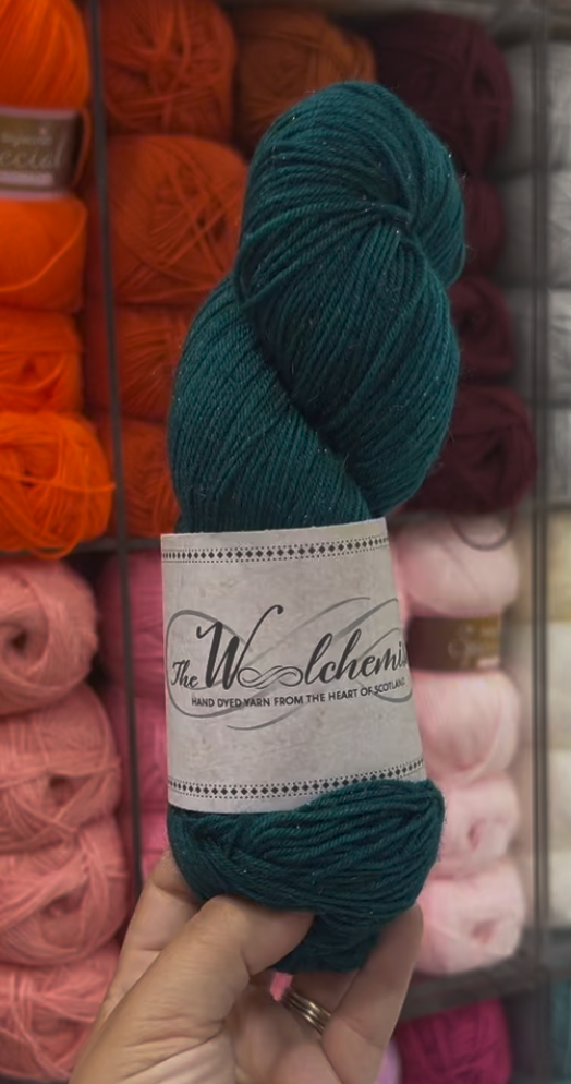 The Woolchemist Hand-Dyed Sparkle Sock Yarn – 4ply